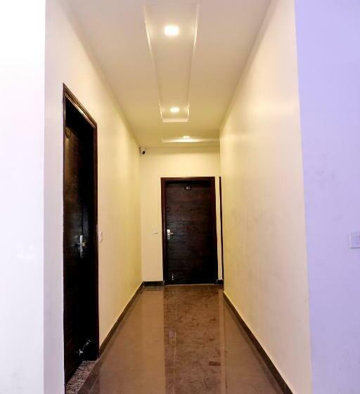 Hotel Ira Mansarovar Jaipur