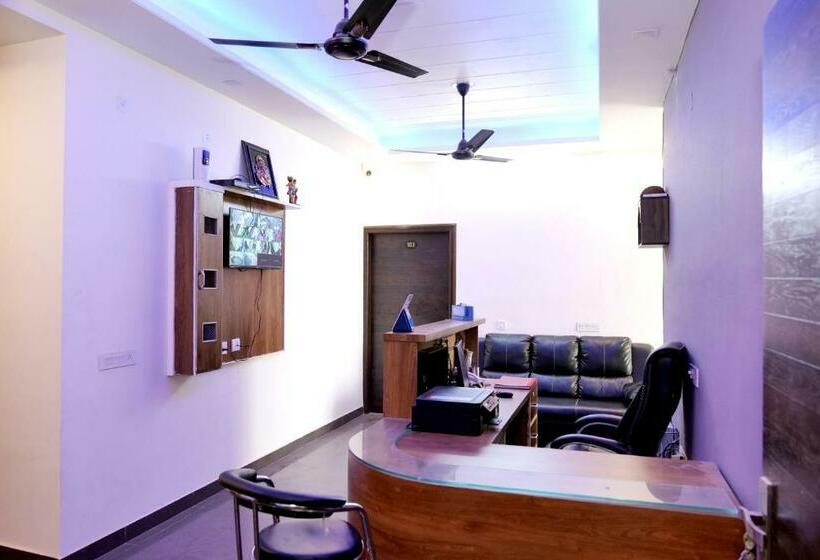 Hotel Ira Mansarovar Jaipur