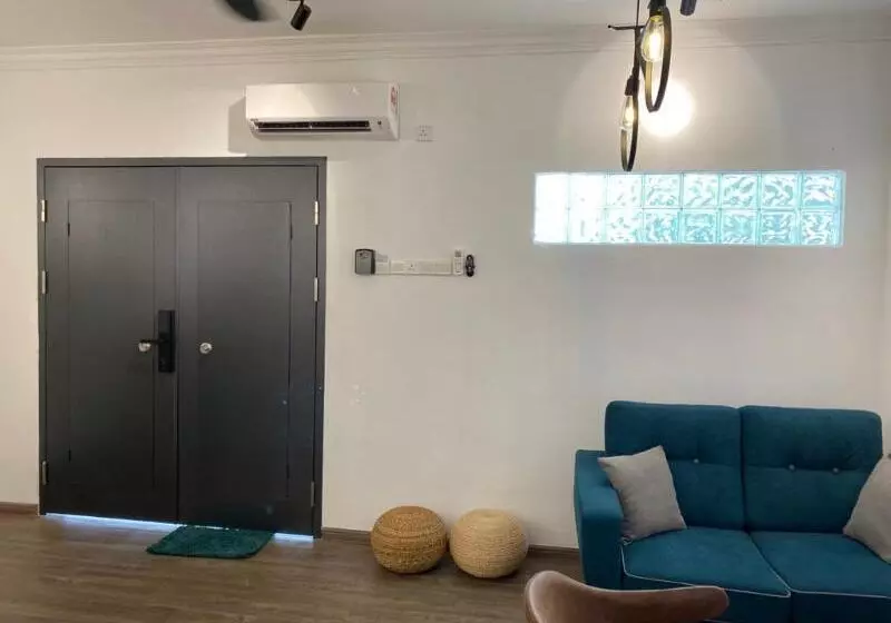 هتل Oyo Home 90534 Nomadic Town House