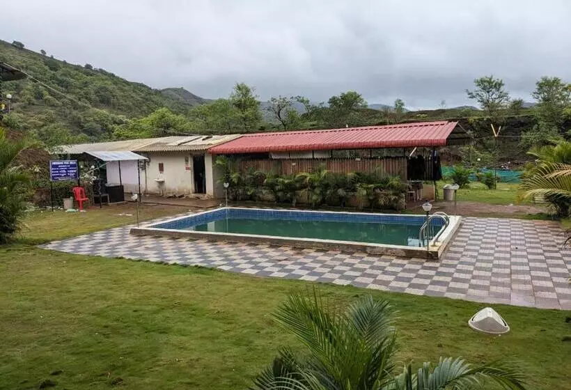 Hotelli Panshet Camping