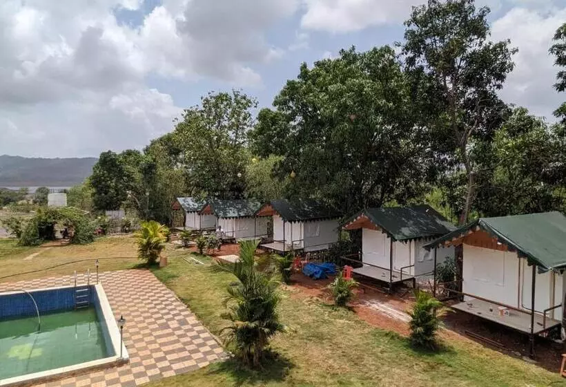 Hotelli Panshet Camping