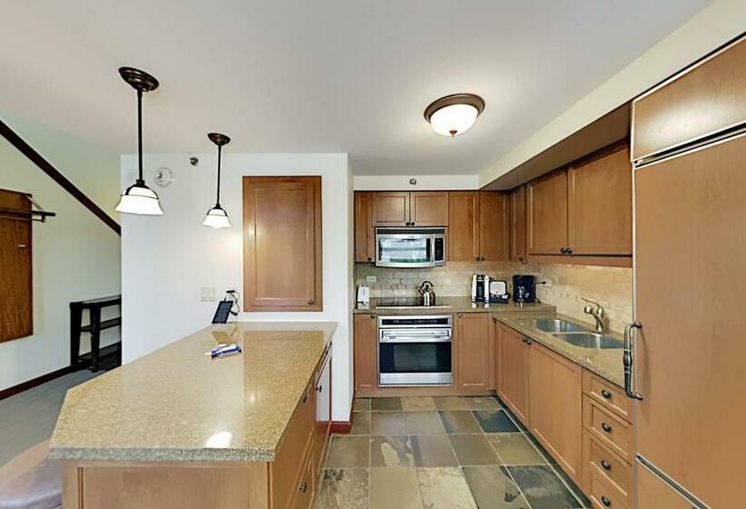 هتل Resort At Squaw Creek S 810 & 812