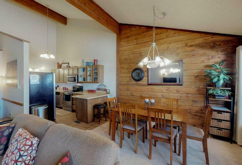 酒店 The Pines 4060