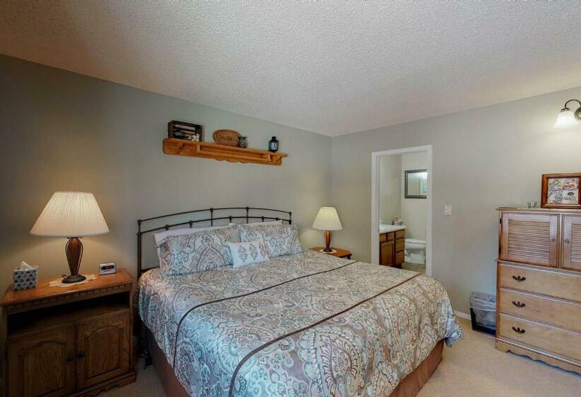 酒店 The Pines 4060