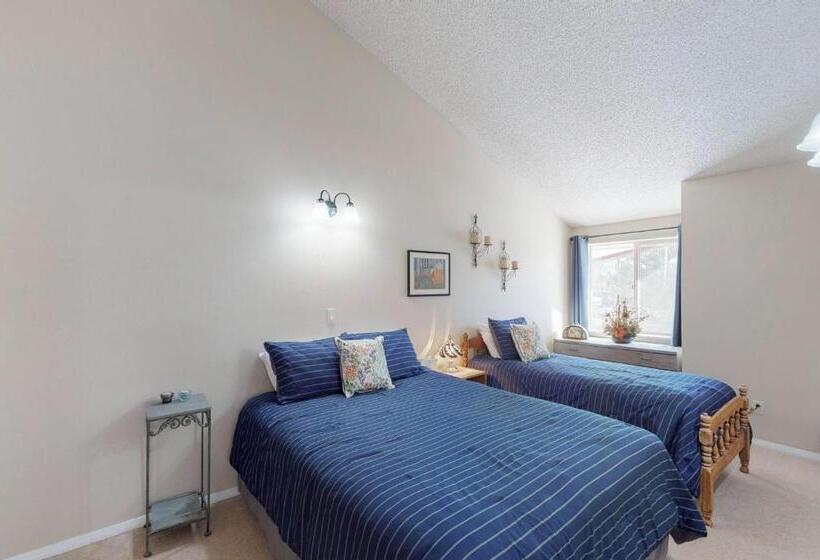 酒店 The Pines 4060