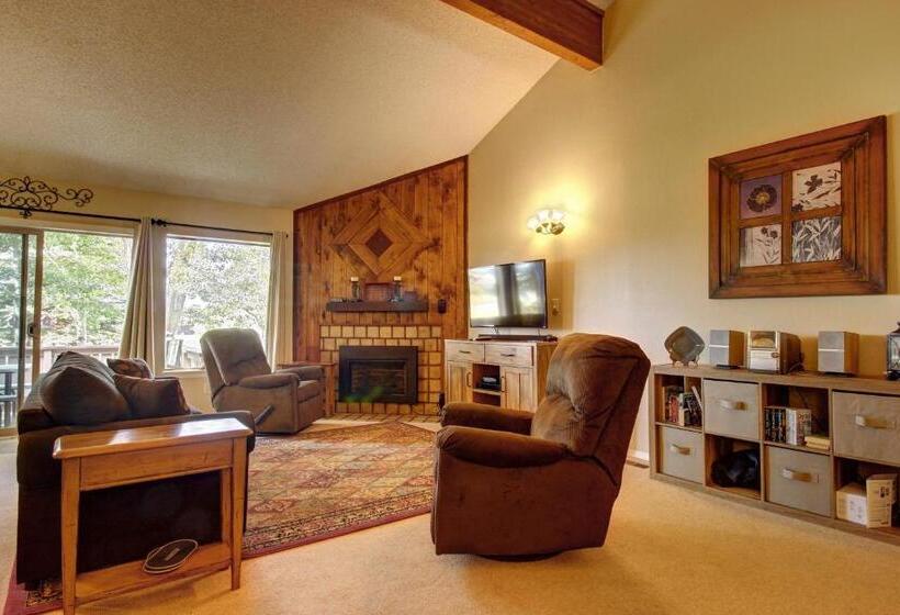 酒店 The Pines 4060