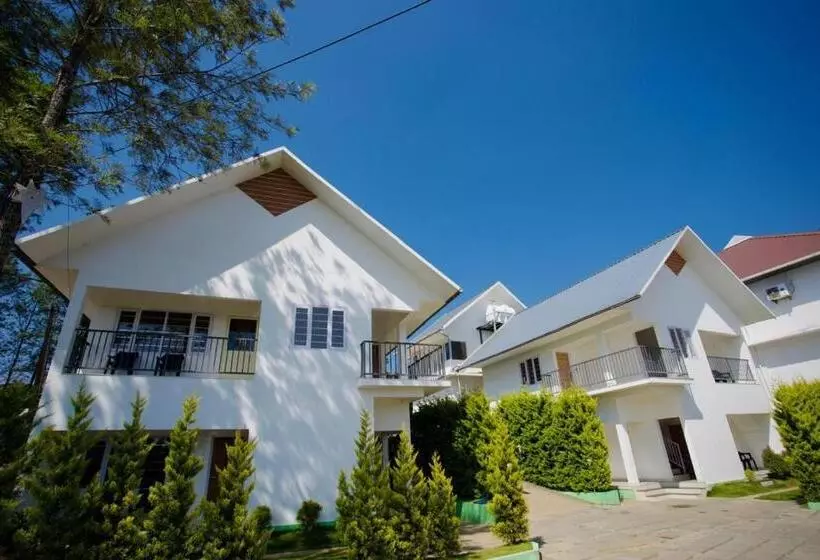 ホテル The Hazeberg Munnar