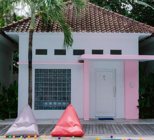 旅馆 Mad Monkey Kuta Lombok