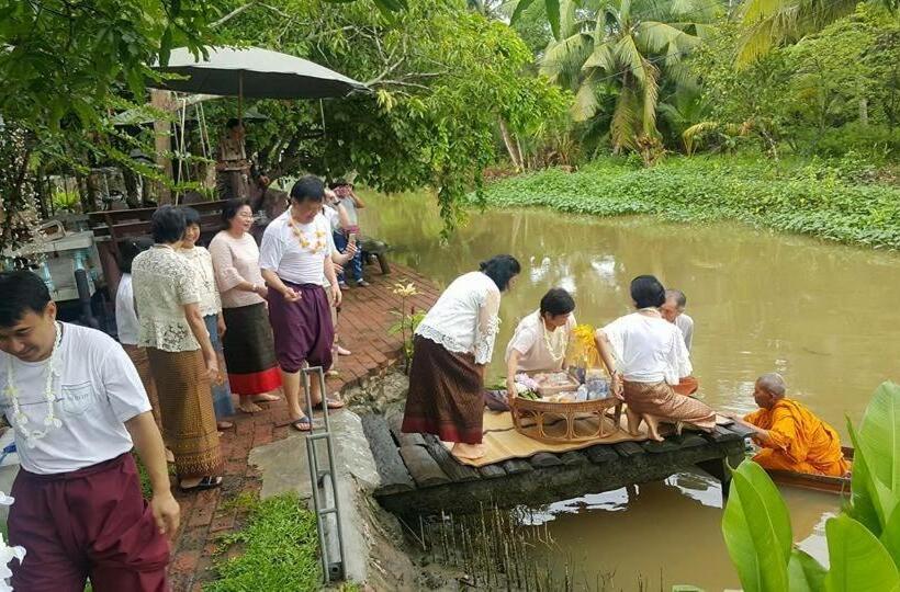 Baansuanleelawadee Resort Amphawa