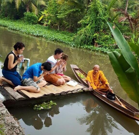 Baansuanleelawadee Resort Amphawa