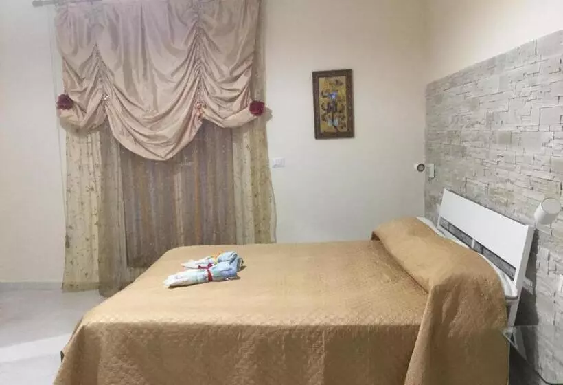 تختخواب و صبحانه Maria S Home