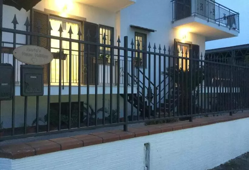 تختخواب و صبحانه Maria S Home