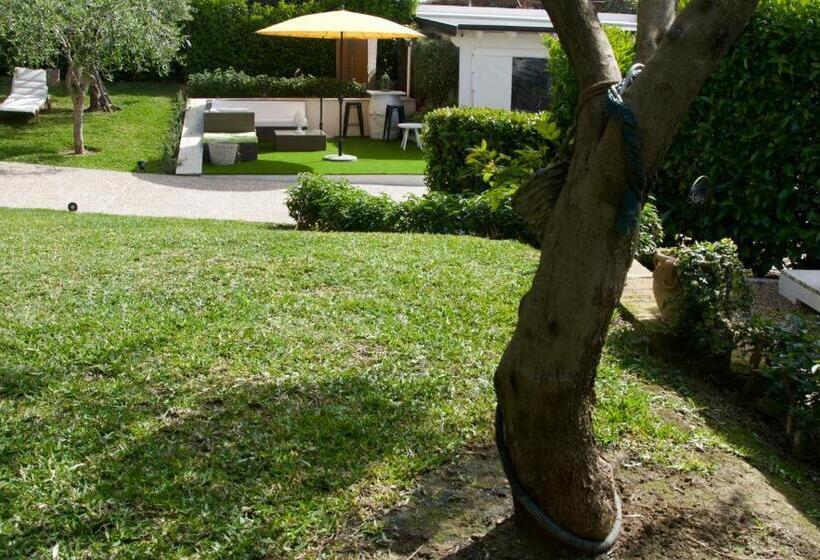 تختخواب و صبحانه Villa Volli Three Rooms