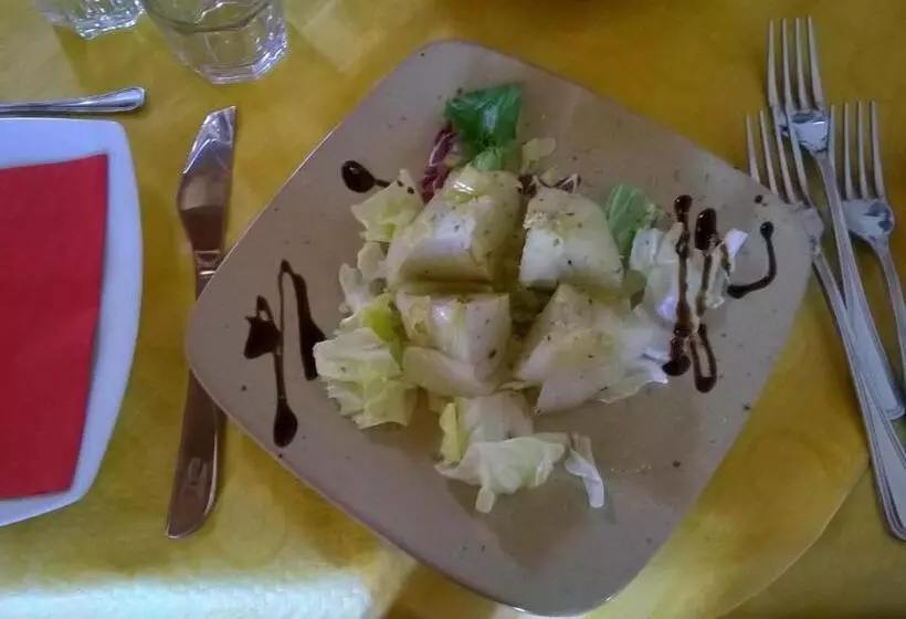 ホテル Agriturismo Monte Criscione