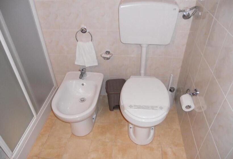 هتل Agriturismo Monte Criscione