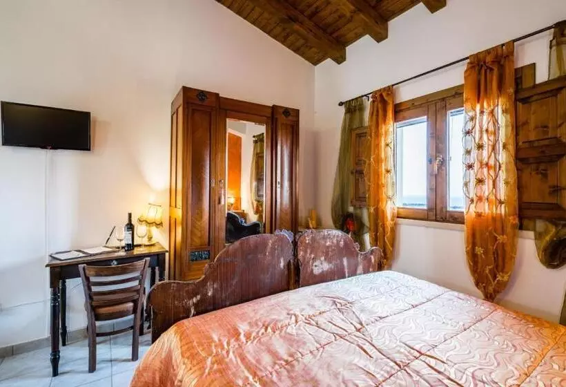 ホテル Agriturismo Monte Criscione