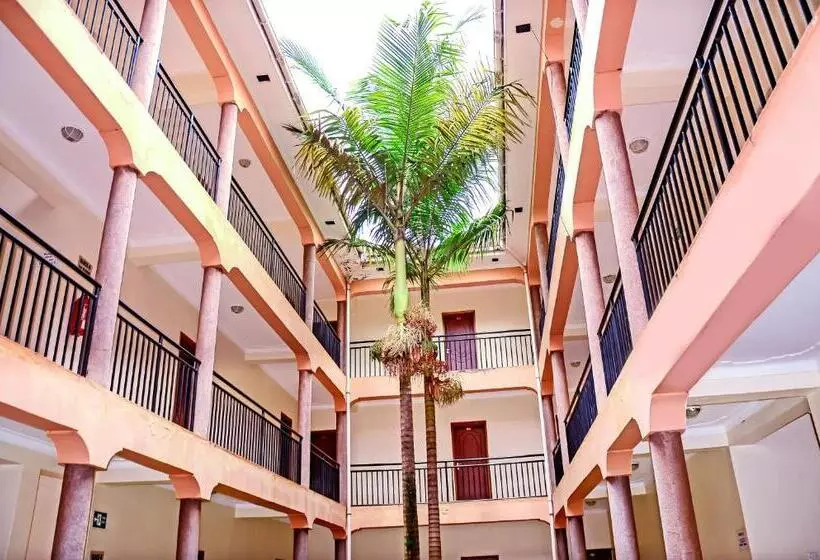 هتل Akello