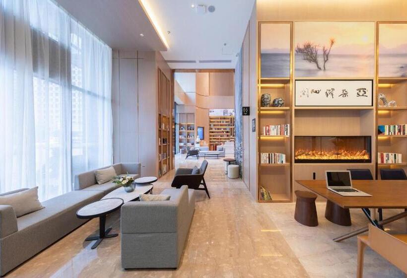 Atour Hotel Kunming Hi Tech Wuyue Plaza