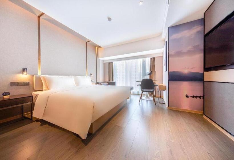 Atour Hotel Kunming Hi Tech Wuyue Plaza
