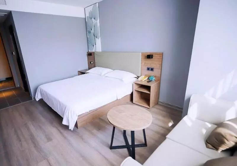 Hotelli Greentree Inn Jiangsu Yangzhou Jiangdu Development Zone Daqiao Town Express