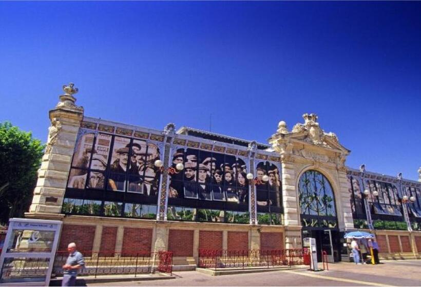 پانسیون Le Bourget   Envolée Romantique