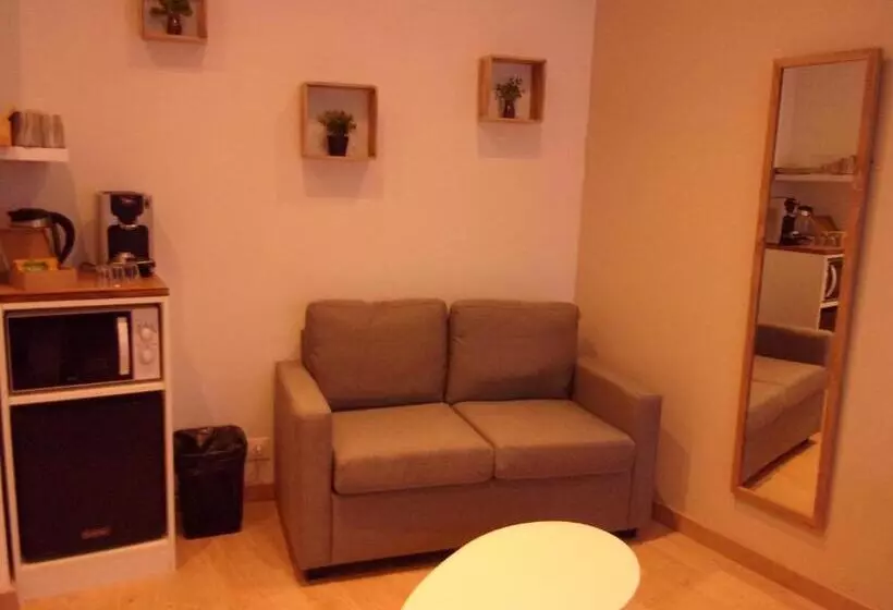 ペンション Le Bourget   Envolée Romantique