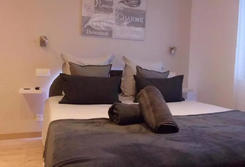 ペンション Le Bourget   Envolée Romantique