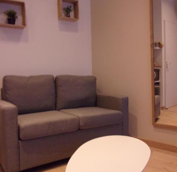 پانسیون Le Bourget   Envolée Romantique