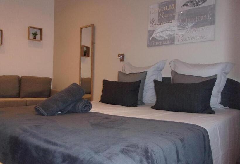 پانسیون Le Bourget   Envolée Romantique