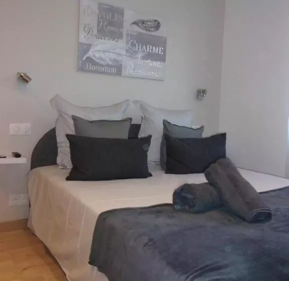 ペンション Le Bourget   Envolée Romantique