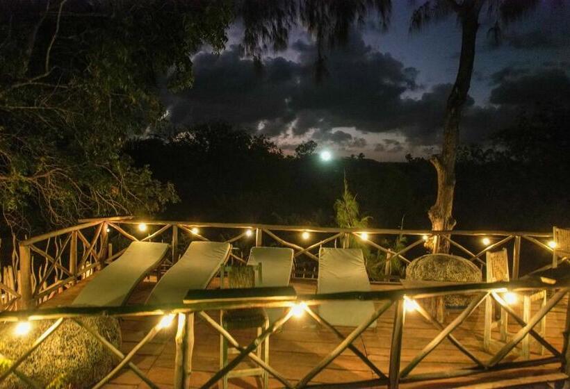 استراحتگاه The Mida Creek