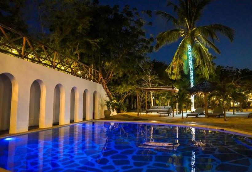 استراحتگاه The Mida Creek