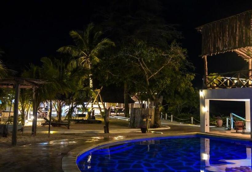 استراحتگاه The Mida Creek