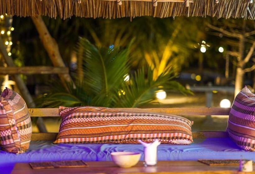 استراحتگاه The Mida Creek