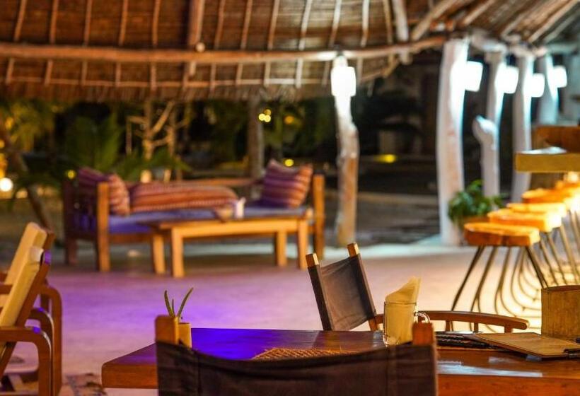 استراحتگاه The Mida Creek