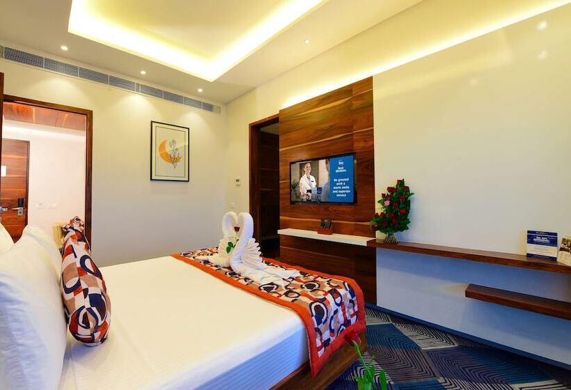 בית מלון כפרי Surestay By Best Western Model Town Amritsar