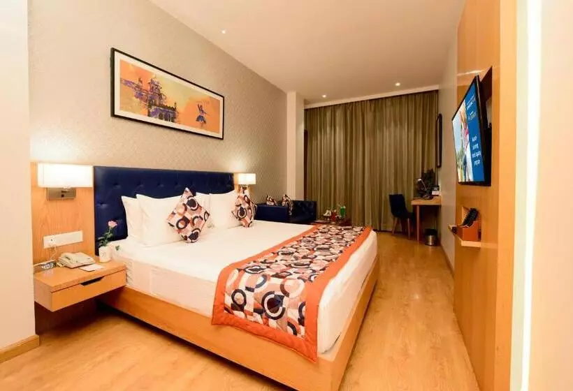 ホテル Surestay By Best Western Model Town Amritsar