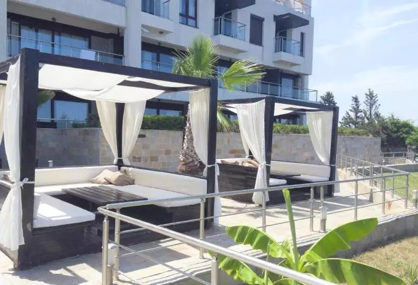 Apartments Ofir