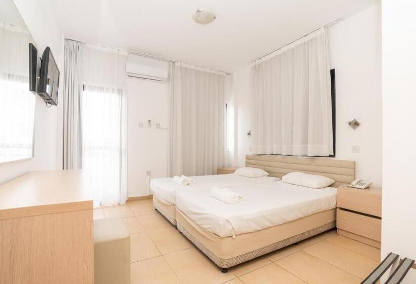 Flora Hotel Apartments