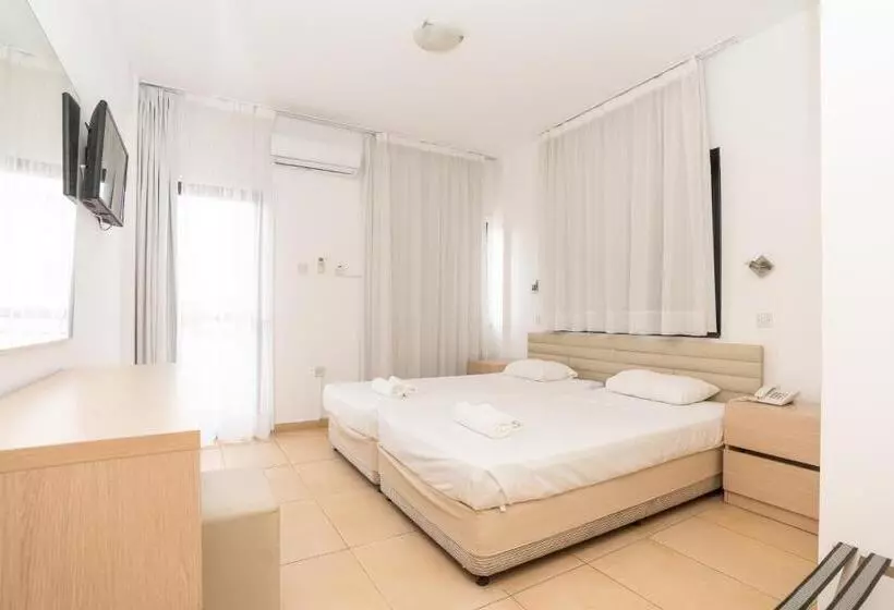 Flora Hotel Apartments