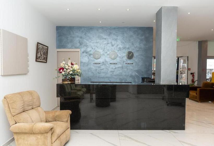 Flora Hotel Apartments