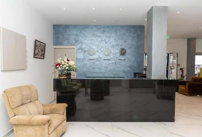 Flora Hotel Apartments