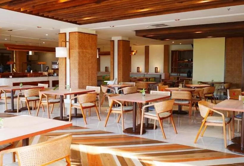 Hotel Grand Inna Samudra Beach