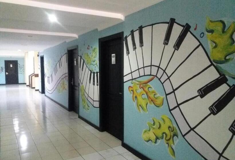 Szálloda Sofia Juanda Surabaya