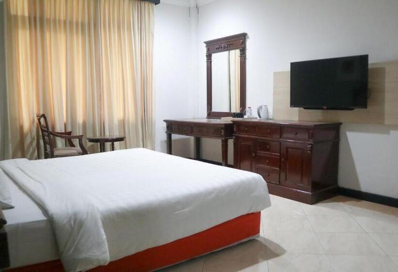 Szálloda Sofia Juanda Surabaya