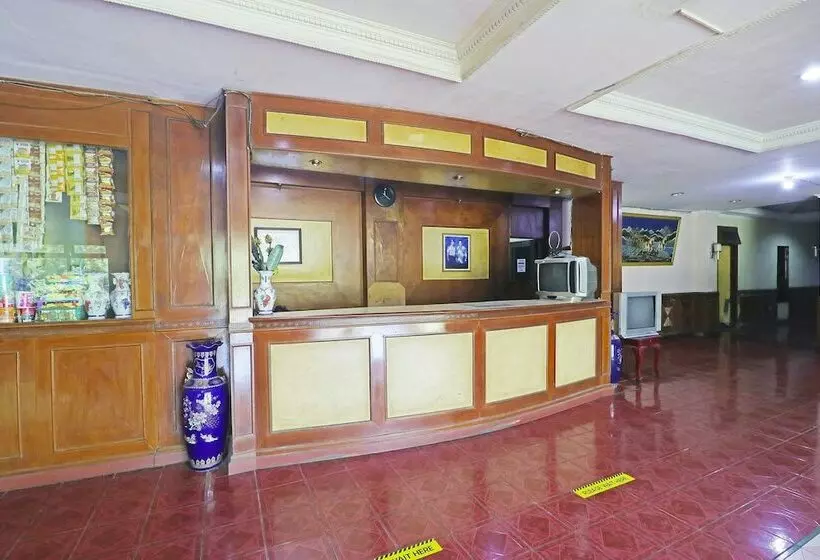 Hotelli Super Oyo 90382  Sarah Sukabumi