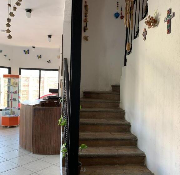 Отель Villa Esmeralda