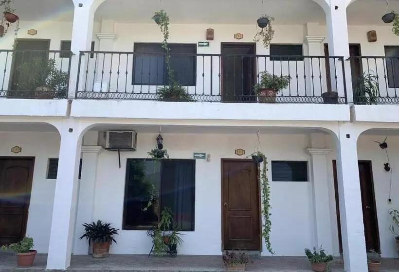 هتل Villa Esmeralda