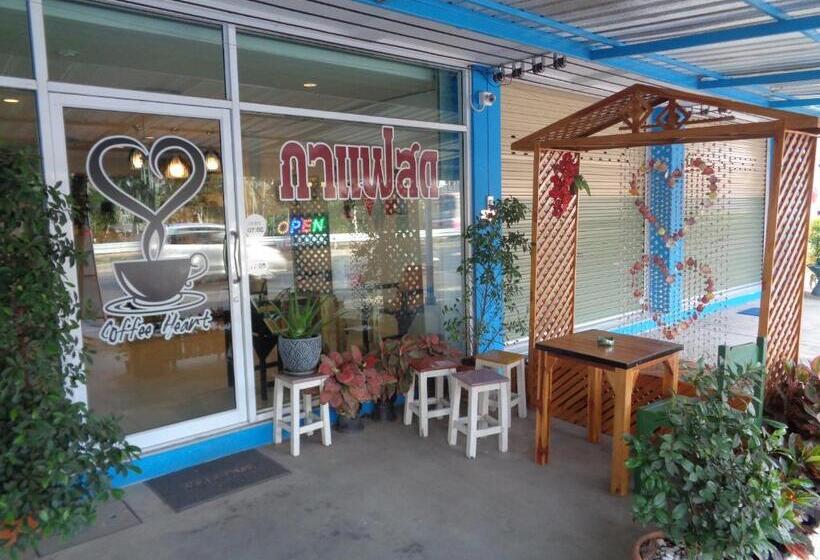 Kesorn Boutique Residence At 8 Riew