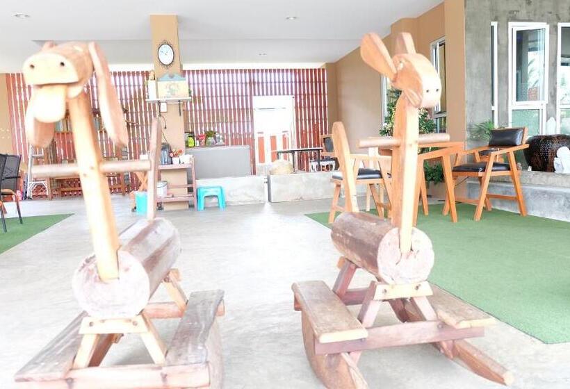 Kesorn Boutique Residence At 8 Riew